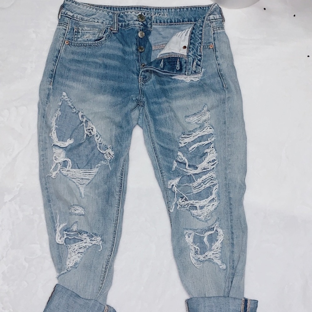 American Eagle High Waisted Jeans